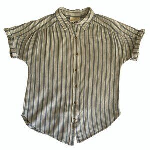 Universal Thread Striped Women's Fitted Button Down Casual Tee